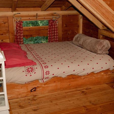 Cabane Perchee Dans Les Arbres Saint-Hilaire-en-Morvan Exteriér fotografie