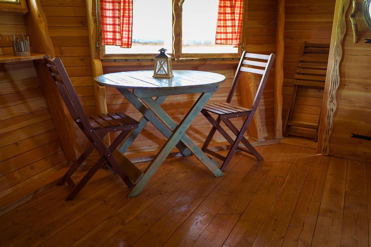 Cabane Perchee Dans Les Arbres Saint-Hilaire-en-Morvan Exteriér fotografie