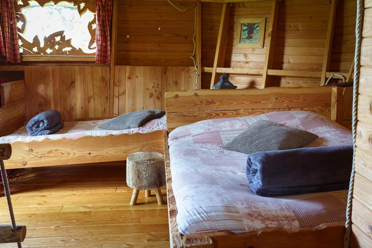 Cabane Perchee Dans Les Arbres Saint-Hilaire-en-Morvan Exteriér fotografie